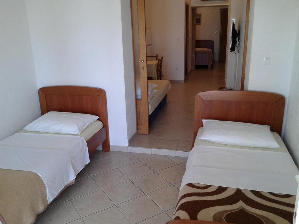 Apartments Toma Bajnice Directly Krilo Ngoại thất bức ảnh